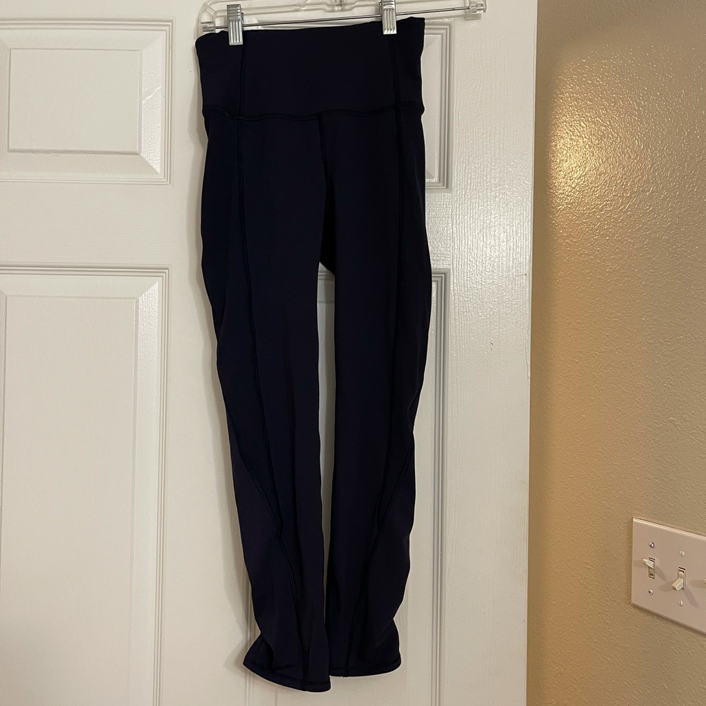 Lululemon Legging With Scrunch At The Bottom